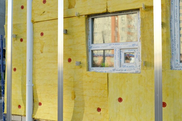 What are the innovative methods for sound insulation in UK high-density urban apartments?